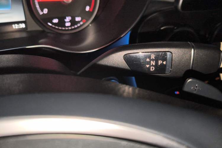 Used Mercedes-Benz C-Class 2018 C 200 L Sport Edition Gear Lever