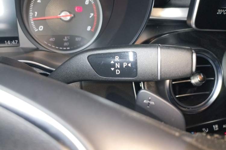 Used Mercedes-Benz C-Class 2018 C 200 Estate Gear Lever