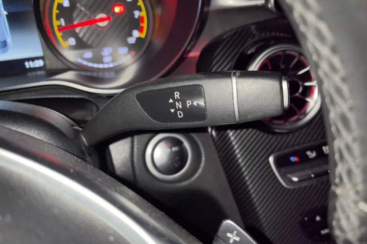 Used Mercedes-Benz C-Class 2018 C 200 Coupe Gear Lever