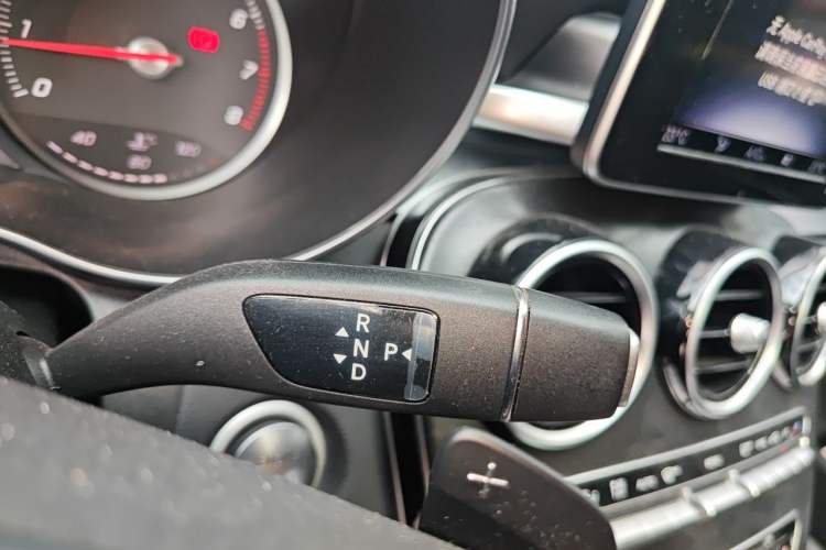 Used Mercedes-Benz C-Class 2018 C 200 L Sport Edition Gear Lever