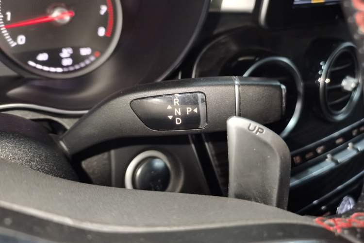 Used Mercedes-Benz C-Class 2018 C 200 L Sport Edition Gear Lever