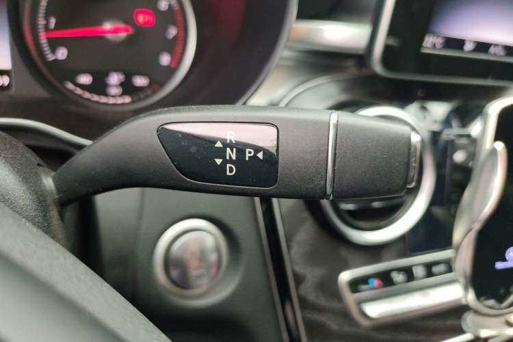 Used Mercedes-Benz C-Class 2018 C 200 L Sport Edition Gear Lever