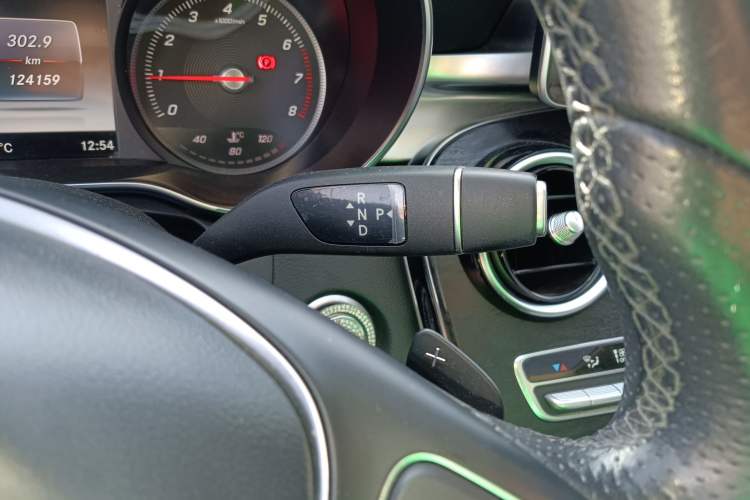 Used Mercedes-Benz C-Class 2018 C 200 L Sport Edition Gear Lever