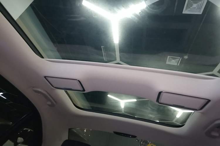 Used Mercedes-Benz C-Class 2018 C 200 L Sport Edition Headliner