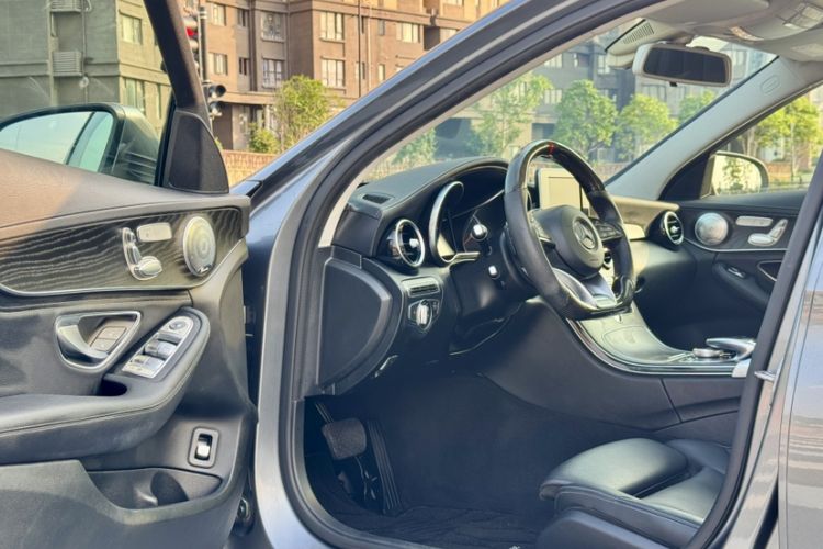 Used Mercedes-Benz C-Class 2018 C 200 L Sport Edition Interior 2