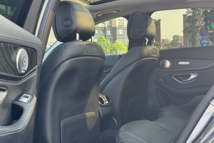 Used Mercedes-Benz C-Class 2018 C 200 L Sport Edition Interior 5