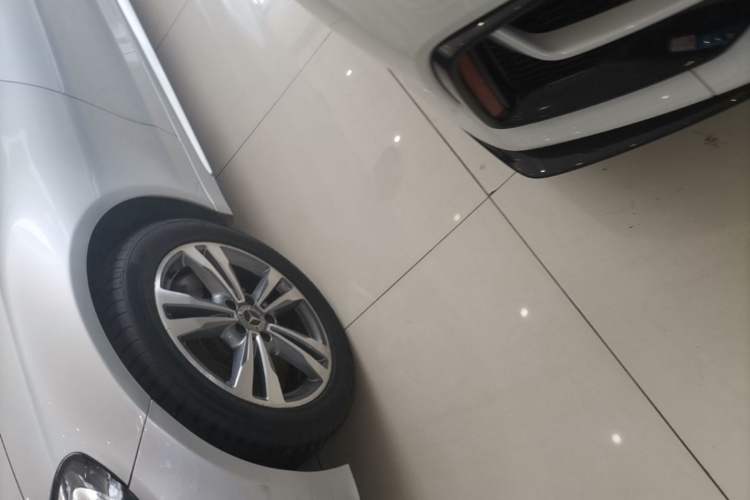 Used Mercedes-Benz C-Class 2018 C 200 L Sport Edition Left Front Wheel Hub