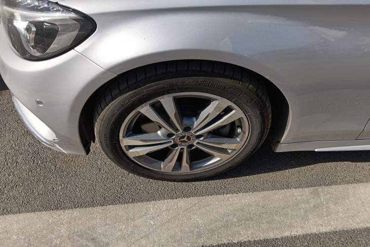 Used Mercedes-Benz C-Class 2018 C 200 L Sport Edition Left Front Wheel Hub