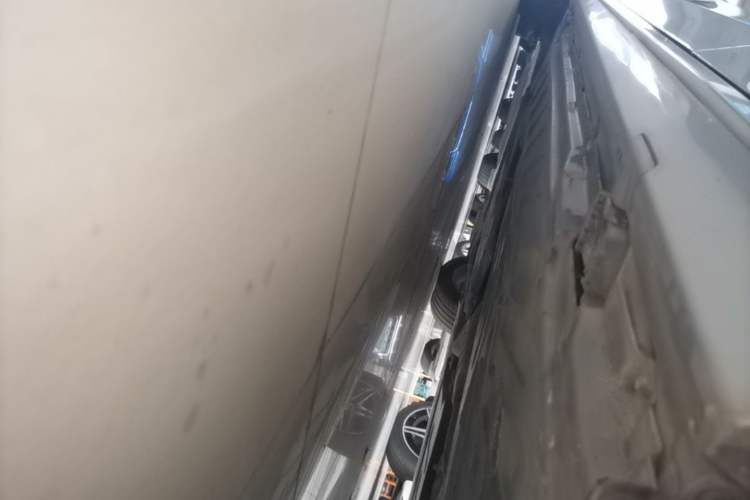 Used Mercedes-Benz C-Class 2018 C 200 L Sport Edition Left Side Sill