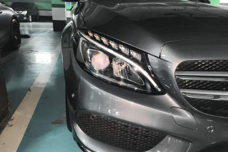 Used Mercedes-Benz C-Class 2018 C 200 L Sport Edition Right Front Headlight