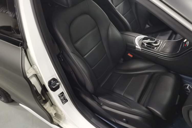 Used Mercedes-Benz C-Class 2018 C 200 L Sport Edition Right Front Seat