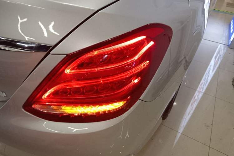 Used Mercedes-Benz C-Class 2018 C 200 L Sport Edition Right Rear Taillight
