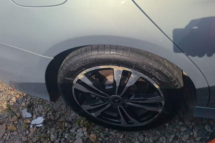 Used Mercedes-Benz C-Class 2018 C 200 Sport Edition Right Rear Wheel Hub
