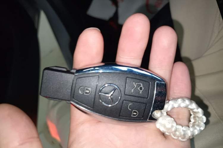 Used Mercedes-Benz C-Class 2018 C 200 L Sport Edition Vehicle Key