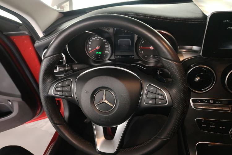 Used Mercedes-Benz C-Class 2018 C 180 L Fashion Edition Sport Version Steering Wheel