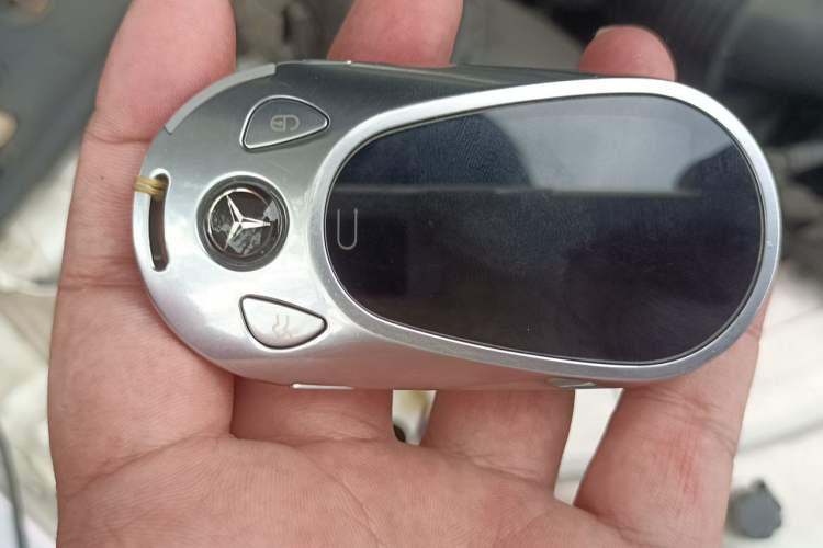 Used Mercedes-Benz C-Class 2018 C 200 Achievement Special Edition Vehicle Key