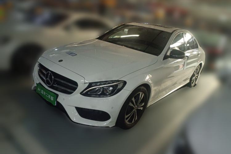 Używany Mercedes-Benz C-Class 2018 C 200 Sport Edition Guazi used car, China used car export, Used car for sale, Used cars, Cheapest cars for sale