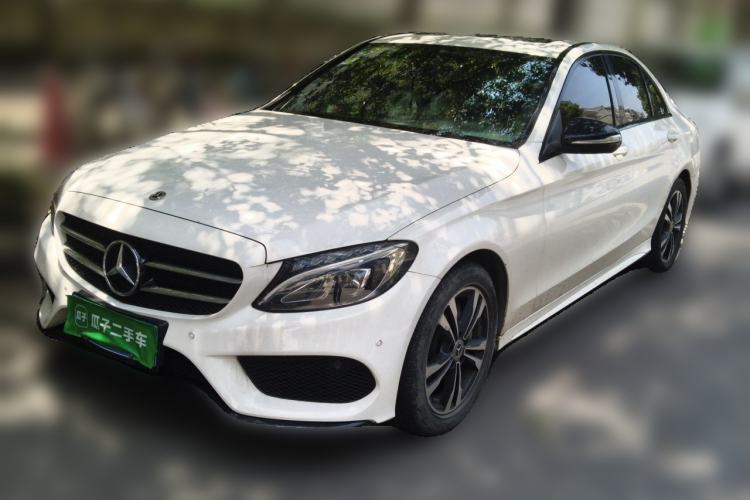 Used Mercedes-Benz C-Class 2018 C 200 Sport Edition Guazi used car, China used car export, Used car for sale, Used Mercedes-Benz cars, Cheapest cars for sale