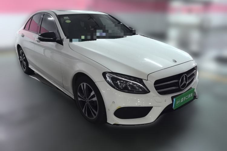 Used Mercedes-Benz C-Class 2018 C 200 Sport Edition Guazi used car, China used car export, Used car for sale, Used Mercedes-Benz cars, Cheapest cars for sale