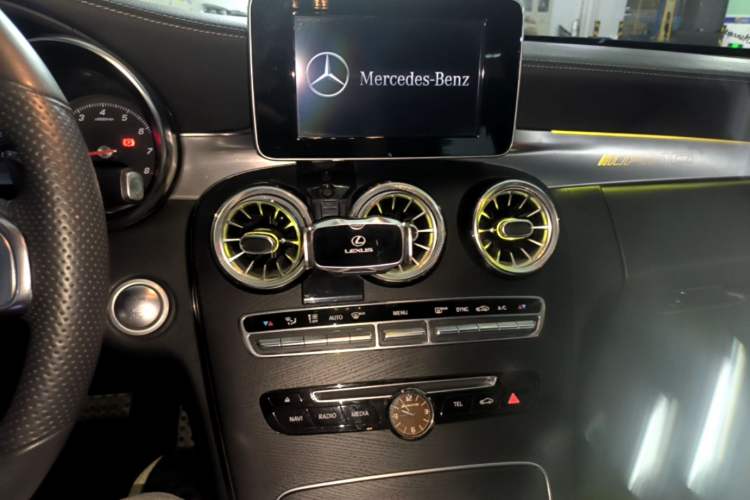 Used Mercedes-Benz C-Class 2018 C 200 Coupe Audio And AC Panel