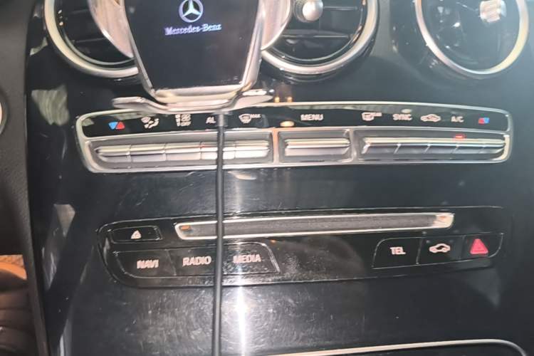 Used Mercedes-Benz C-Class 2018 C 200 Sport Edition Audio And AC Panel