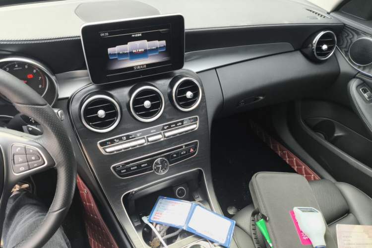 Used Mercedes-Benz C-Class 2018 C 200 L Sport Edition Audio And AC Panel