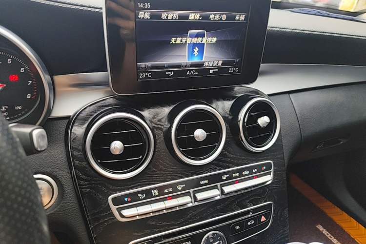 Used Mercedes-Benz C-Class 2018 C 200 L Sport Edition Achievement Special Edition Audio And AC Panel