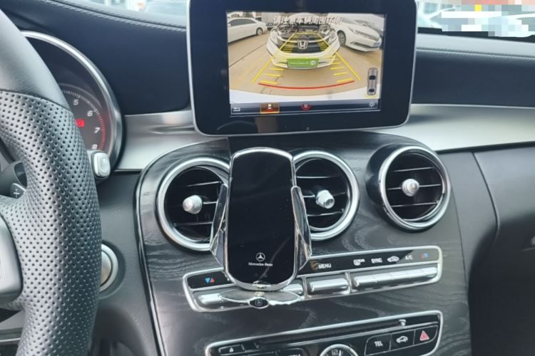 Used Mercedes-Benz C-Class 2018 C 180 L Fashion Edition Sport Version Audio And AC Panel