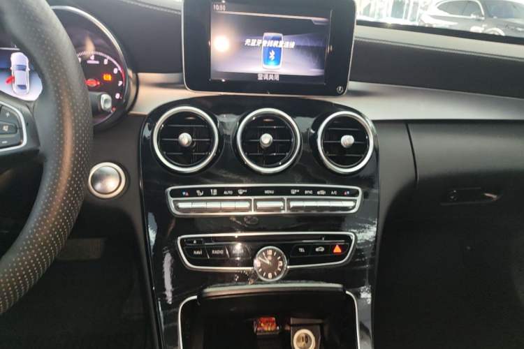 Used Mercedes-Benz C-Class 2018 C 180 L Fashion Edition Sport Version Audio And AC Panel