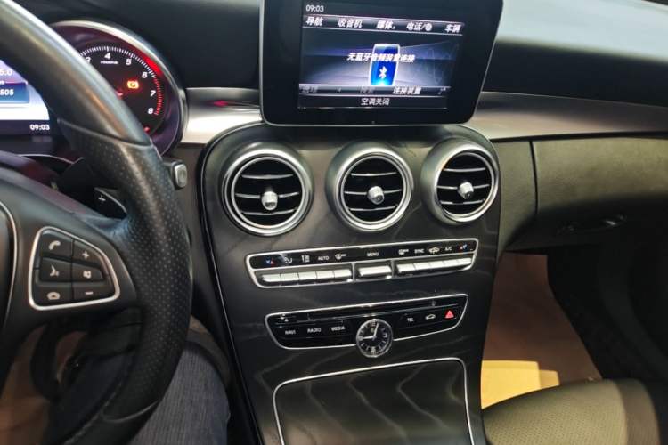 Used Mercedes-Benz C-Class 2018 C 180 station wagon Audio And AC Panel