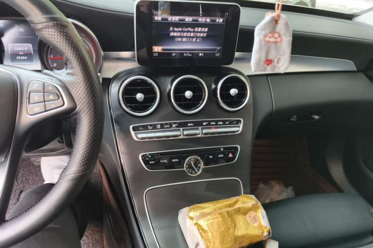 Used Mercedes-Benz C-Class 2018 C 200 L Sport Edition Audio And AC Panel