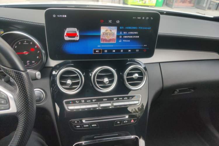 Used Mercedes-Benz C-Class 2018 C 200 Coupe Audio And AC Panel