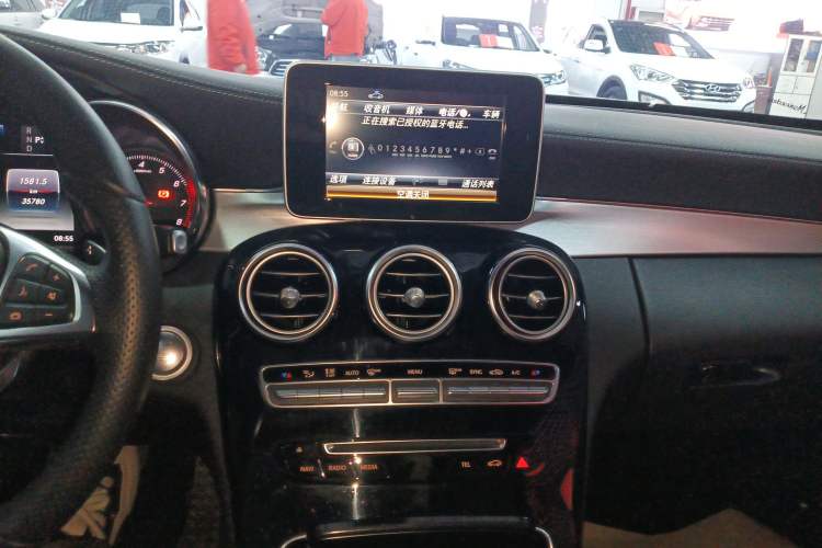 Used Mercedes-Benz C-Class 2018 C 200 Coupe Audio And AC Panel