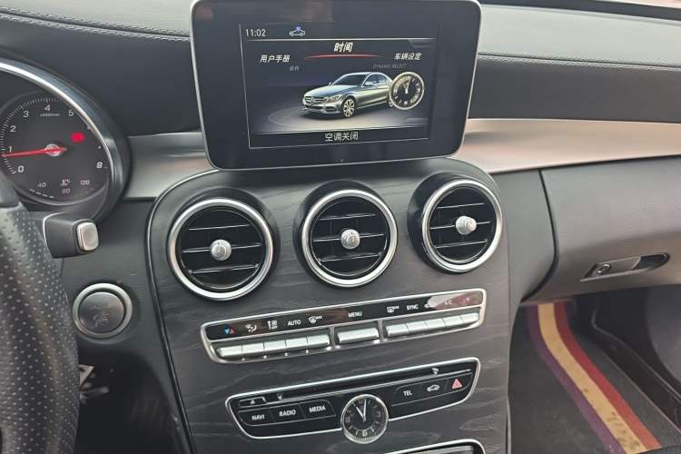 Used Mercedes-Benz C-Class 2018 C 180 L Dynamic Sports Edition Audio And AC Panel