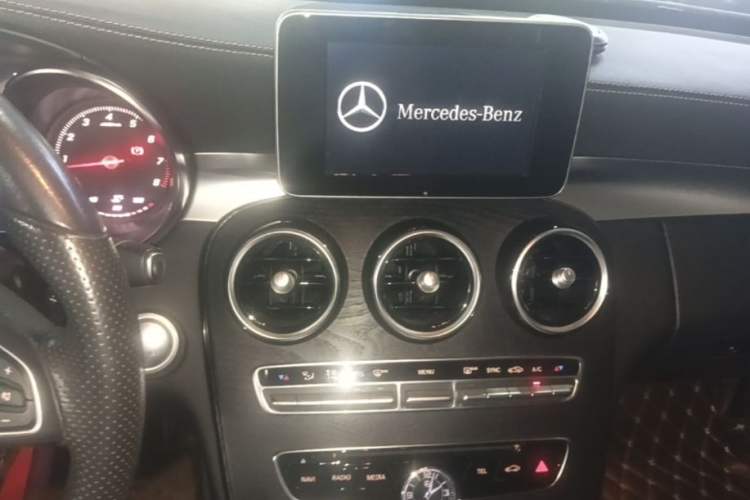 Used Mercedes-Benz C-Class 2018 C 200 L Sport Edition Audio And AC Panel