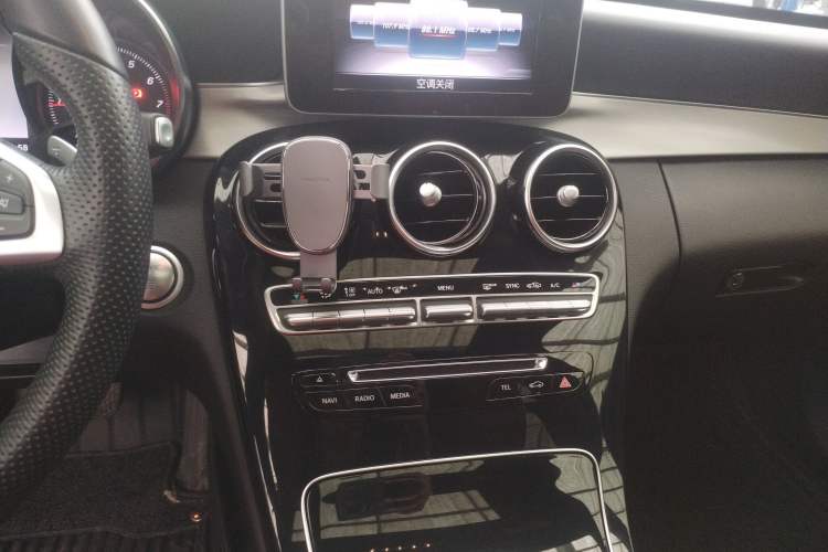 Used Mercedes-Benz C-Class 2018 C 200 Sport Edition Audio And AC Panel