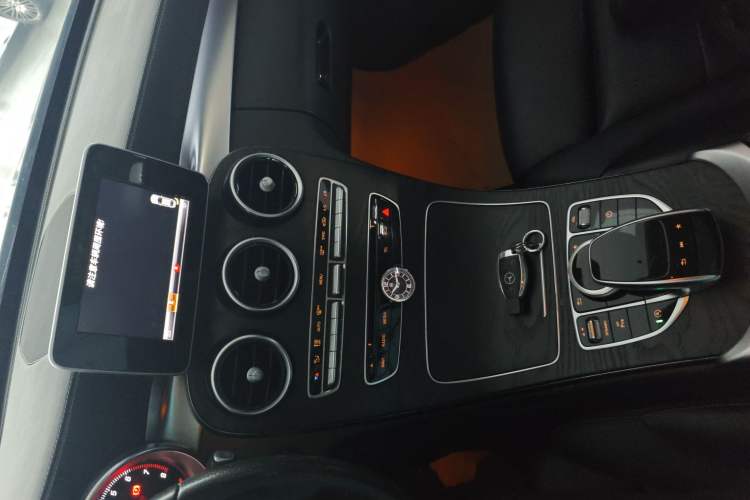 Used Mercedes-Benz C-Class 2018 C 200 L Sport Edition Audio And AC Panel