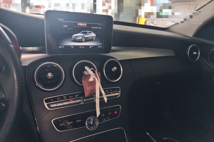 Used Mercedes-Benz C-Class 2018 C 180 L Fashion Edition Sport Version Audio And AC Panel