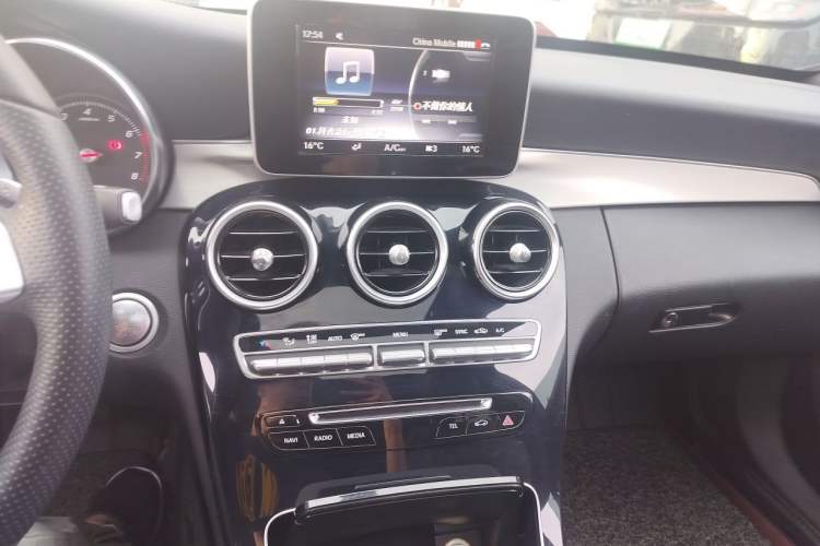 Used Mercedes-Benz C-Class 2018 C 200 Sport Edition Audio And AC Panel