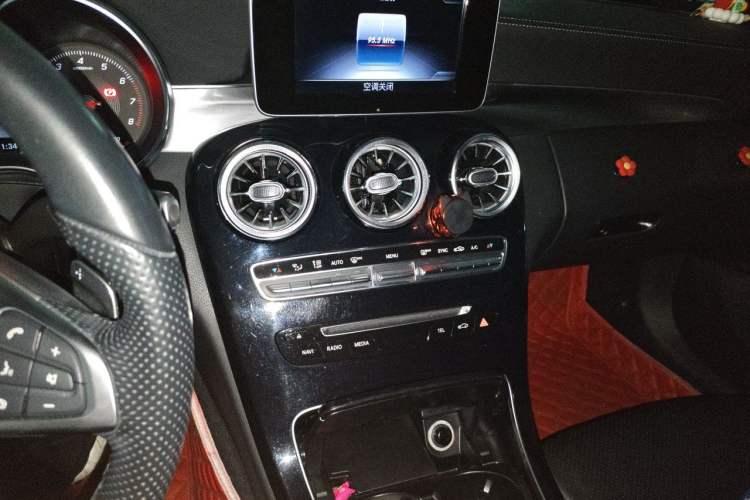 Used Mercedes-Benz C-Class 2018 C 200 Coupe Audio And AC Panel