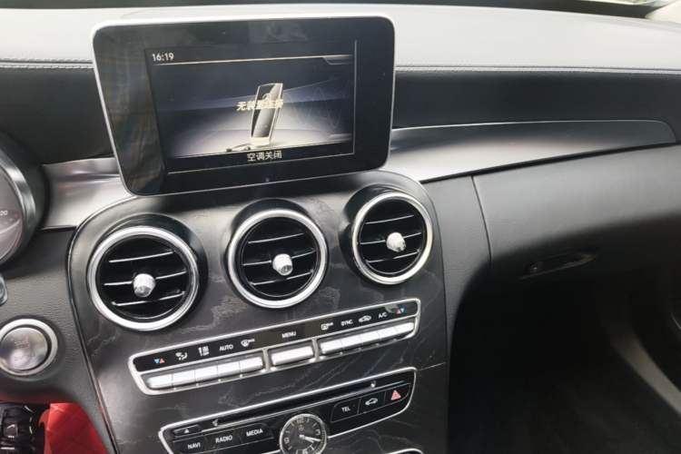 Used Mercedes-Benz C-Class 2018 C 200 L Sport Edition Audio And AC Panel