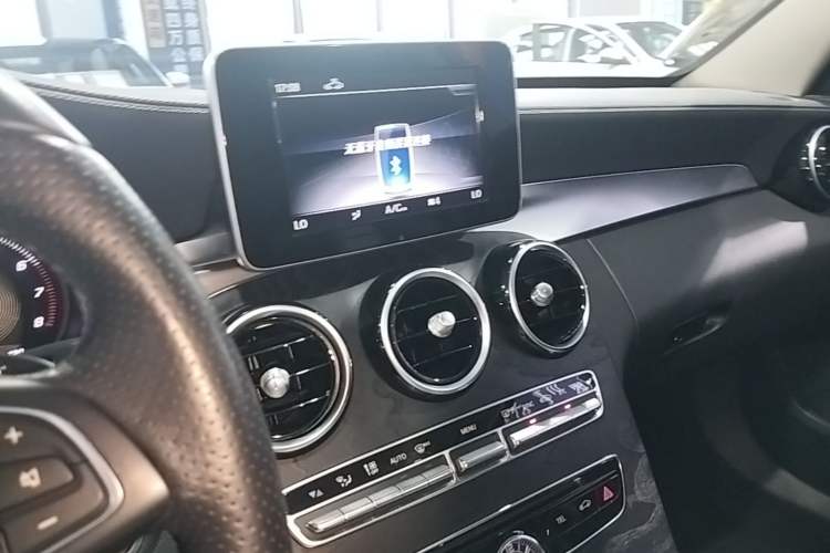 Used Mercedes-Benz C-Class 2018 C 200 L Sport Edition Audio And AC Panel