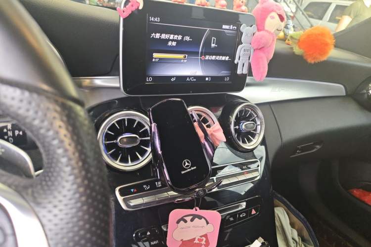 Used Mercedes-Benz C-Class 2018 C 200 Sport Edition Audio And AC Panel