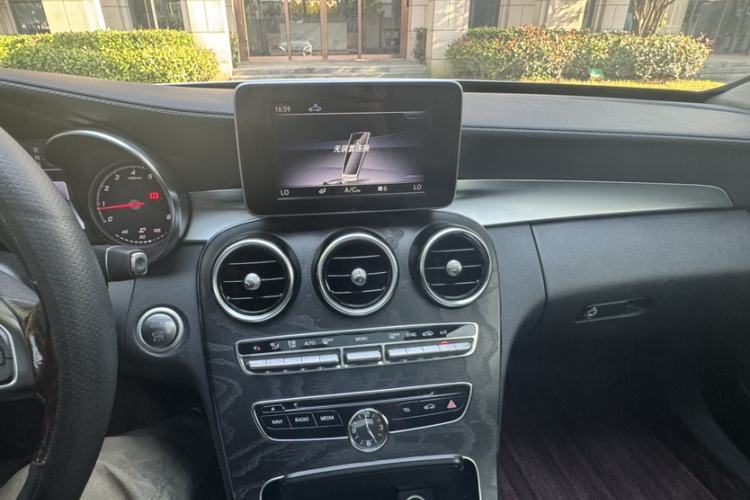 Used Mercedes-Benz C-Class 2018 C 200 L Sport Edition Audio And AC Panel