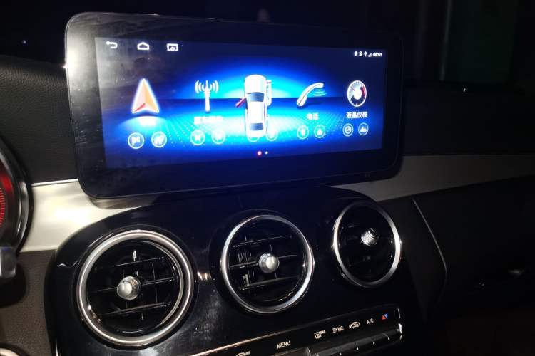 Used Mercedes-Benz C-Class 2018 C 200 Sport Edition Audio And AC Panel