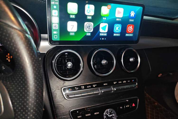 Used Mercedes-Benz C-Class 2018 C 200 L Sport Edition Audio And AC Panel