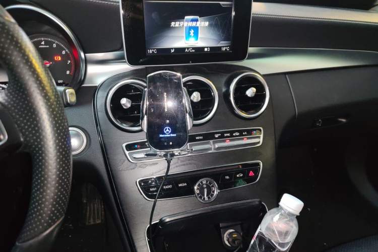 Used Mercedes-Benz C-Class 2018 C 180 L Fashion Edition Sport Version Audio And AC Panel