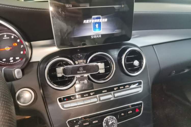Used Mercedes-Benz C-Class 2018 C 200 L 4MATIC Sport Edition Audio And AC Panel