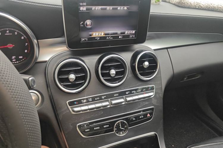 Used Mercedes-Benz C-Class 2018 C 200 L Sport Edition Audio And AC Panel