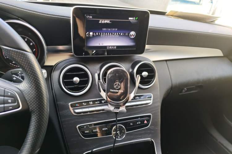 Used Mercedes-Benz C-Class 2018 C 200 Sport Edition Audio And AC Panel